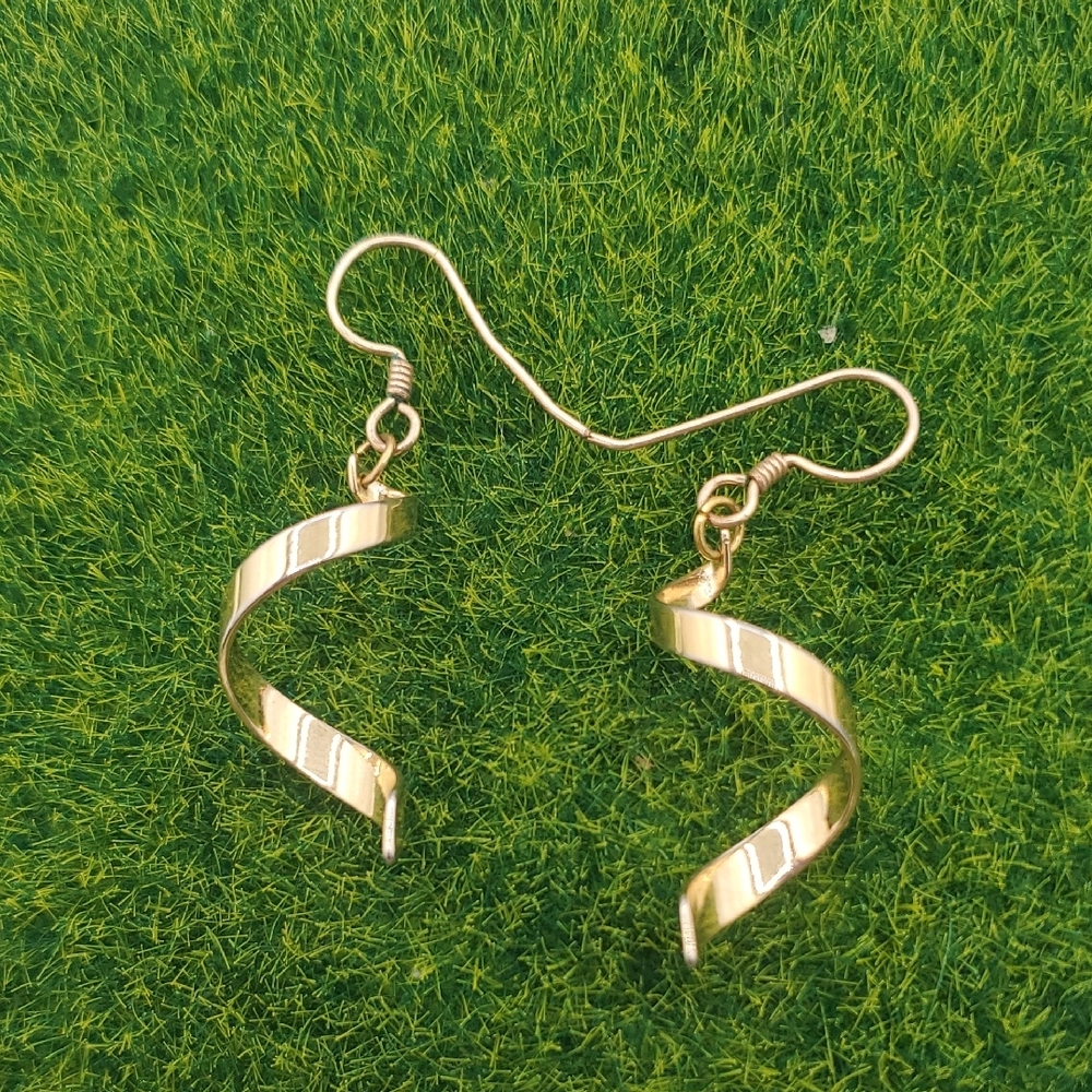 Elegant Gold Tone Spiral Earrings E1035